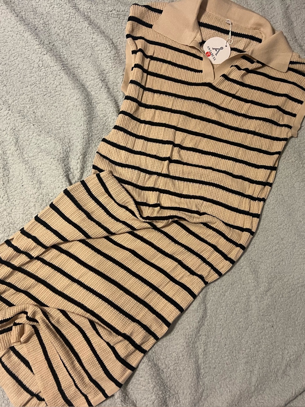 NWT Striped cream& navy lightweight knit dress size small